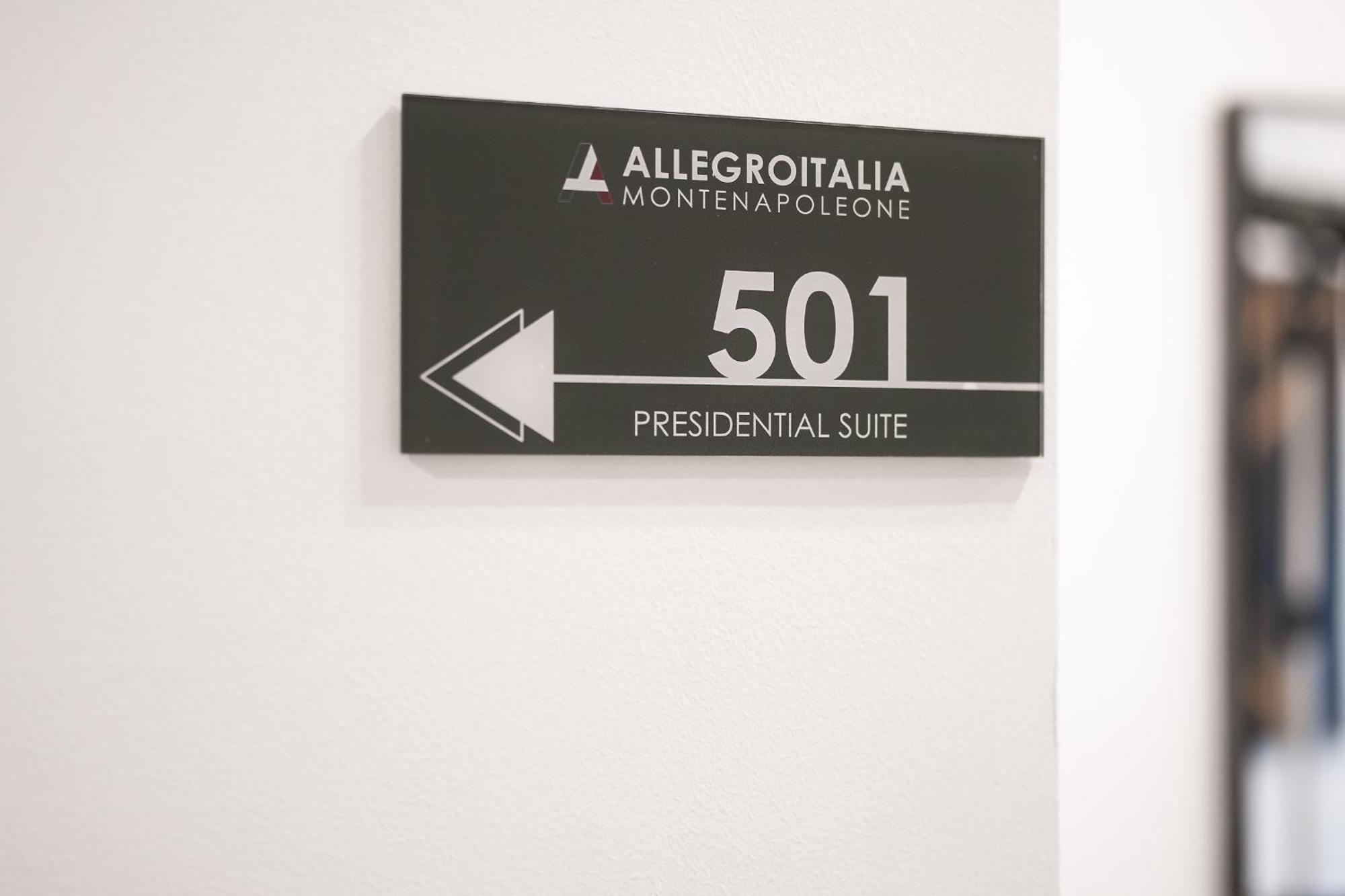 Allegroitalia Penthouse Montenapoleone Milão Exterior foto
